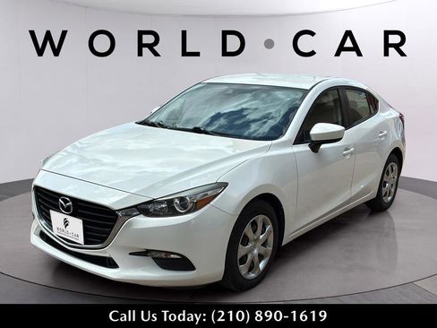 Used 2018 MAZDA MAZDA3 Sport image 4