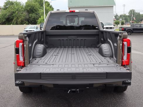 New 2026 Ford F350 Platinum w/ Platinum Plus Package AWD/4WD image 22