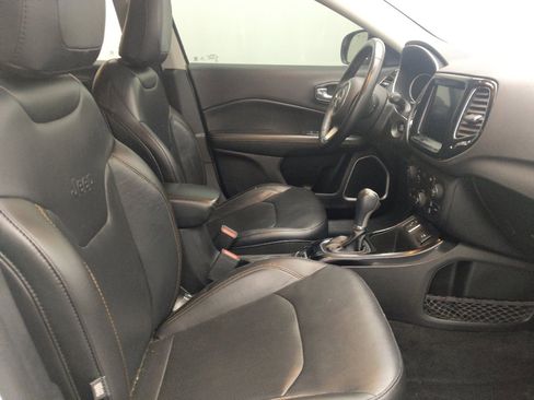 Used 2019 Jeep Compass Limited w/ Safety & Security Group FWD image 21