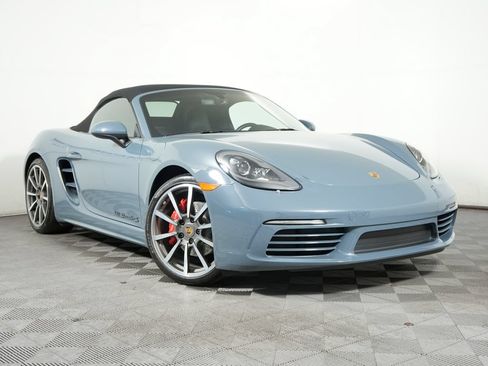 Certified 2017 Porsche 718 Boxster S RWD image 12