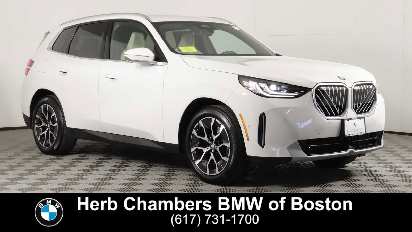 Used 2025 BMW X3 xDrive30i AWD/4WD image 1