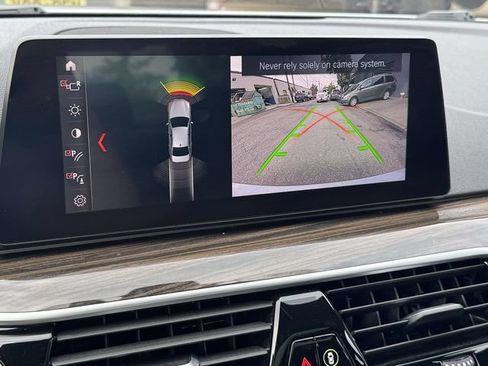 Used 2019 BMW 530i xDrive w/ Convenience Package AWD/4WD image 44
