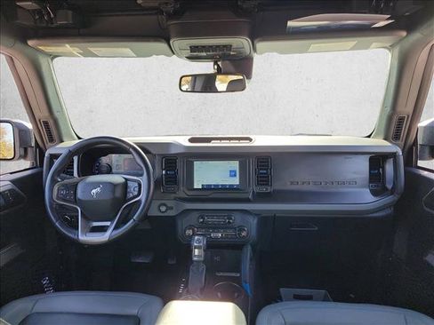 Used 2022 Ford Bronco Black Diamond image 17