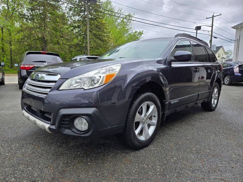 Used 2013 Subaru Outback 2.5i Limited AWD/4WD image 11