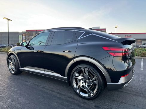 Used 2023 Genesis GV60 Performance image 7