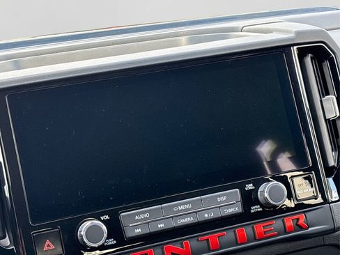 New 2025 Nissan Frontier PRO-4X image 18