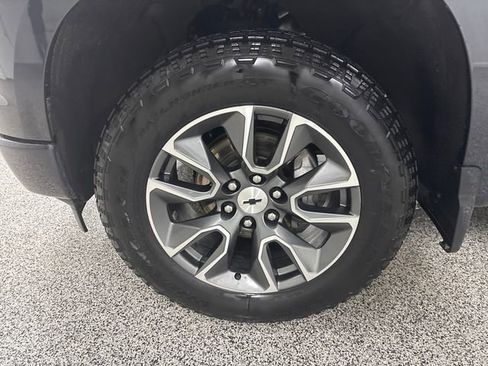 Used 2024 Chevrolet Silverado 1500 RST image 18