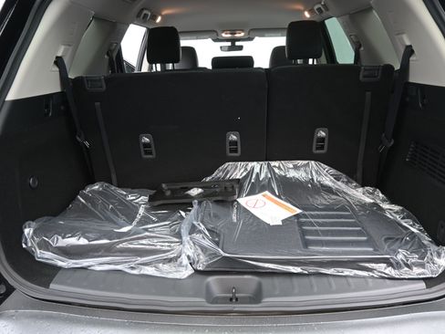 New 2026 Nissan Pathfinder SL FWD image 19