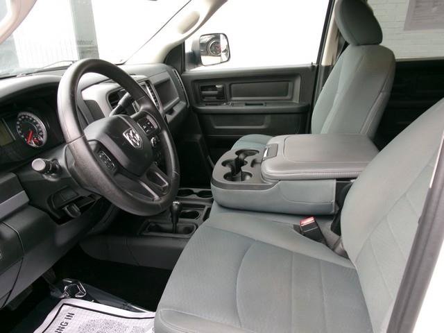 Used 2017 RAM 2500 Tradesman w/ Chrome Appearance Group AWD/4WD image 13