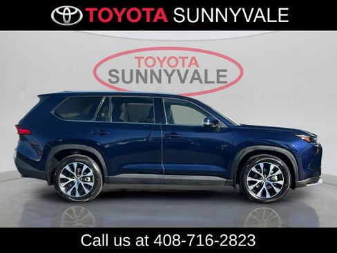 Used 2024 Toyota Grand Highlander AWD Hybrid image 9
