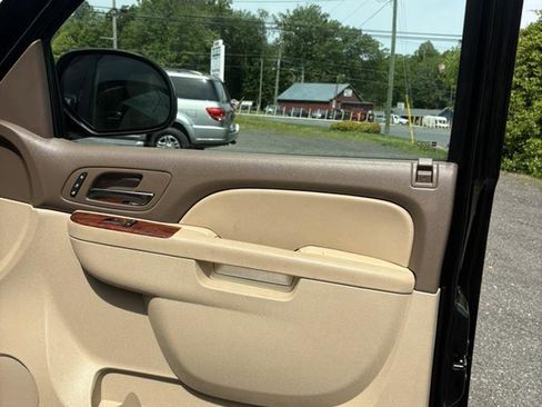 Used 2012 Chevrolet Tahoe LTZ AWD/4WD image 22