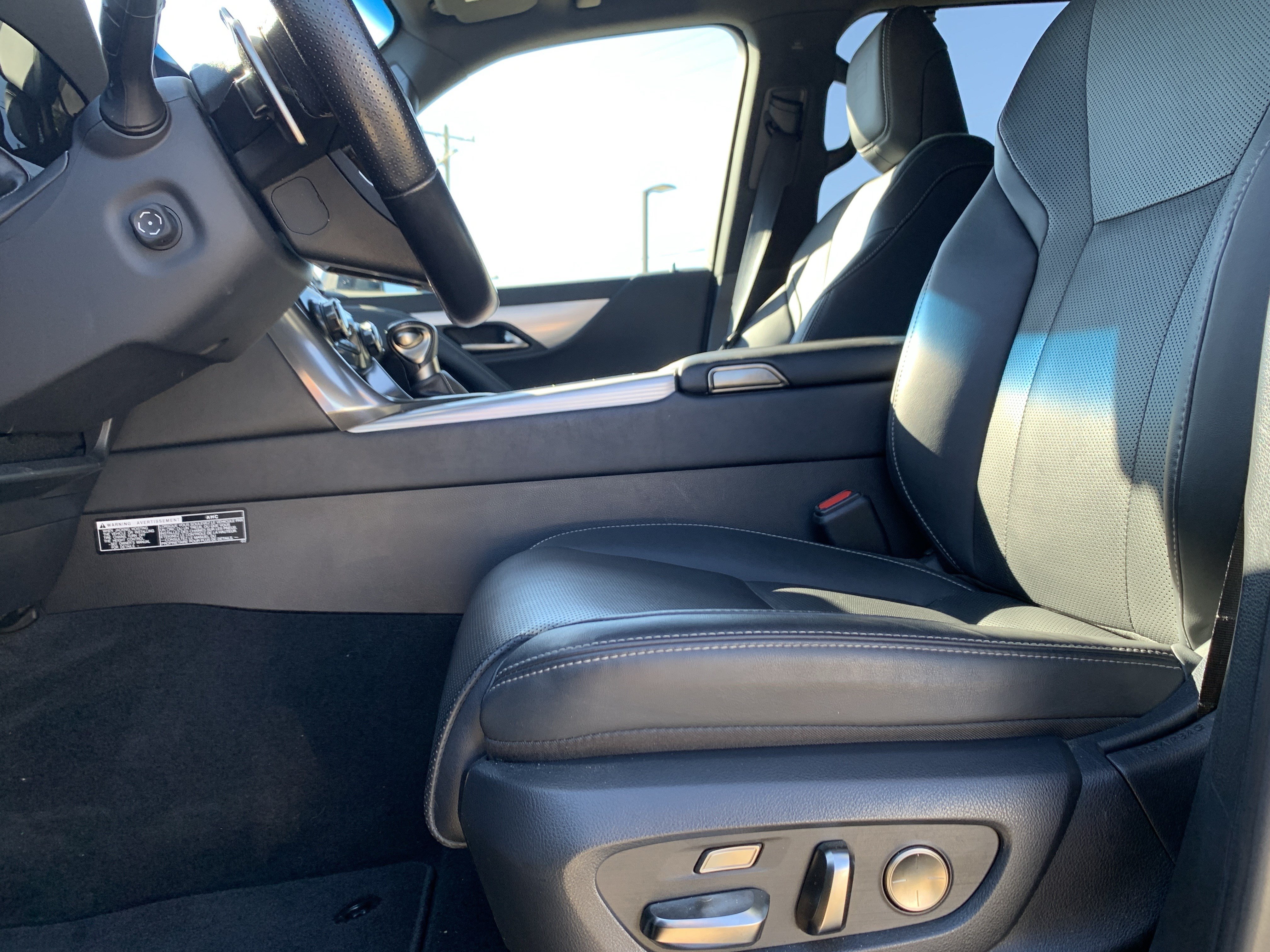 Used 2022 Lexus LX 600 F Sport w/ Accessory Package (Z1) AWD/4WD image 16