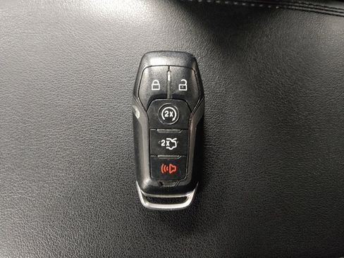 Used 2016 Ford Edge SEL w/ Equipment Group 201A image 32