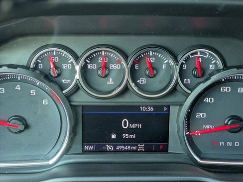 Used 2022 Chevrolet Silverado 1500 LT AWD/4WD image 10