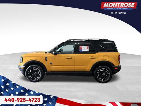 Used 2023 Ford Bronco Sport Outer Banks w/ Tech Package AWD/4WD image 2