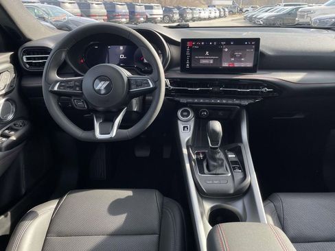 Used 2024 Dodge Hornet GT image 4