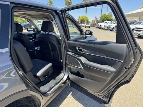 Used 2024 Kia Telluride SX FWD image 18