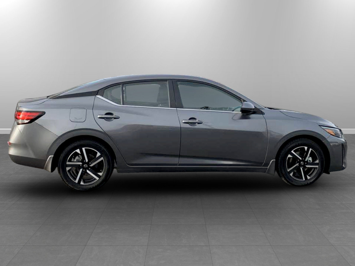 Used 2025 Nissan Sentra SV w/ All-Weather Package FWD image 8