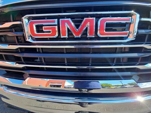 Used 2024 GMC Sierra 2500 SLE w/ SLE Value Package; AWD/4WD image 34
