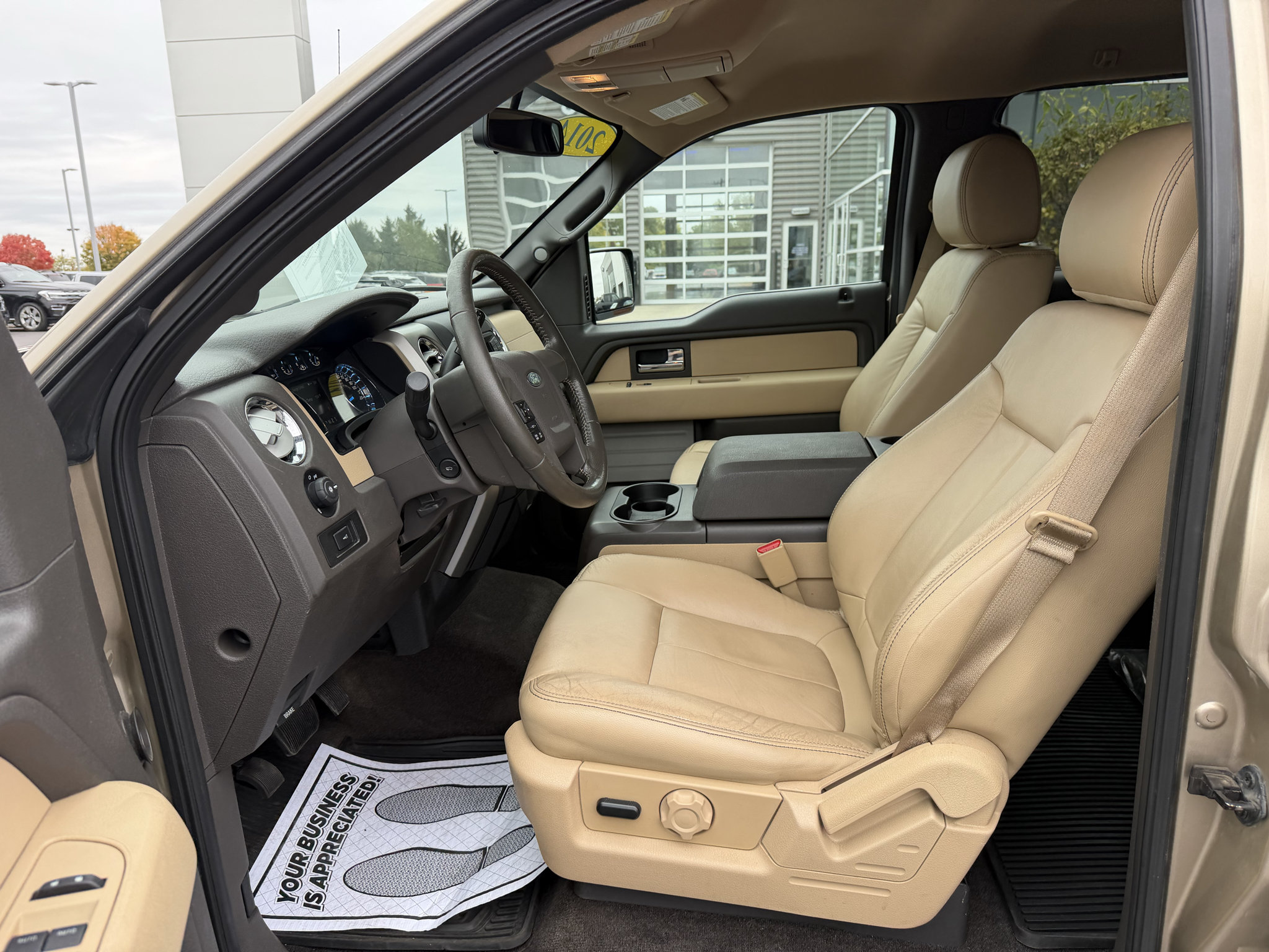 Used 2014 Ford F150 XLT w/ Equipment Group 302A Luxury AWD/4WD image 18