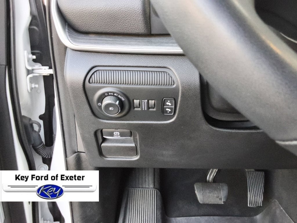 Used 2024 Jeep Wagoneer Series II AWD/4WD image 33