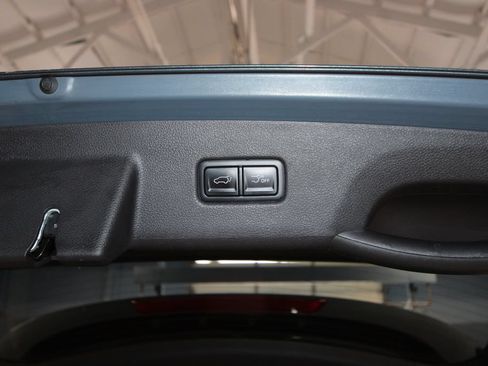 Used 2022 Kia Carnival SX Prestige FWD image 43