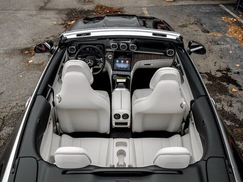 New 2026 Mercedes-Benz CLE 300 4MATIC Cabriolet image 6