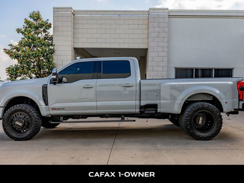 Used 2025 Ford F450 Platinum w/ FX4 Off-Road Package AWD/4WD image 5