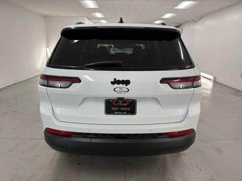 New 2025 Jeep Grand Cherokee L Laredo image 7