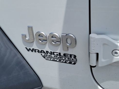 Used 2020 Jeep Wrangler Unlimited Sport S image 4