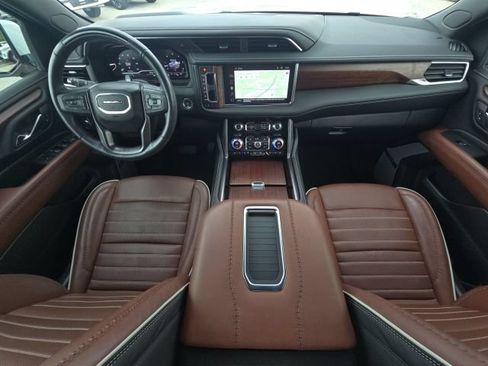Used 2024 GMC Yukon Denali Ultimate AWD/4WD image 43