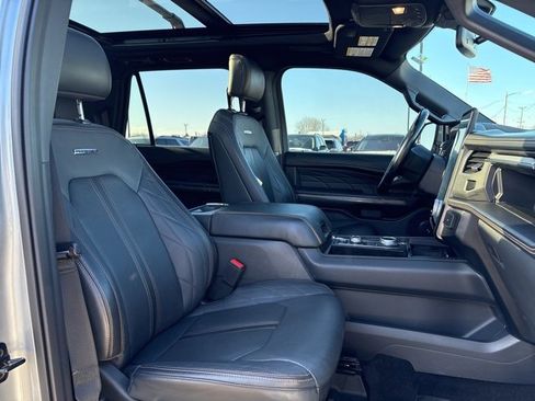 Used 2023 Ford Expedition Max Platinum image 11