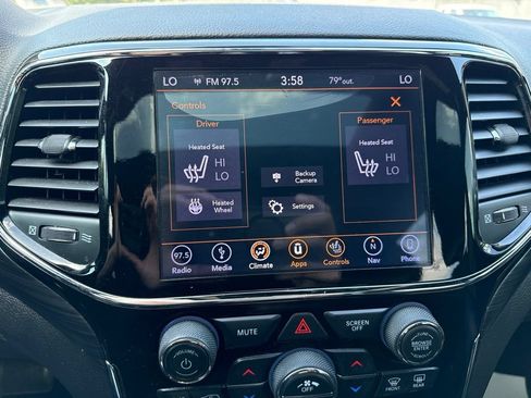 Used 2019 Jeep Grand Cherokee Altitude AWD/4WD image 37