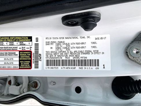 Certified 2017 Toyota Tacoma TRD Sport AWD/4WD image 21