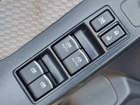 Used 2018 Subaru Forester 2.5i Premium AWD/4WD image 15