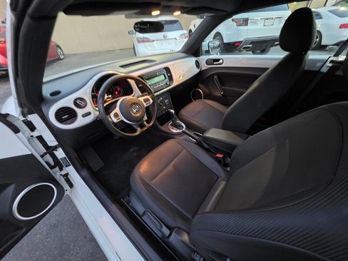 Used 2015 Volkswagen Beetle 1.8T image 15
