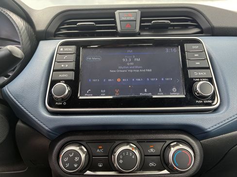 Used 2025 Nissan Versa SV FWD image 16