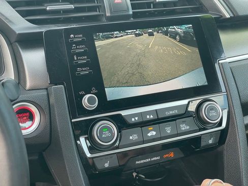 Used 2020 Honda Civic EX image 17