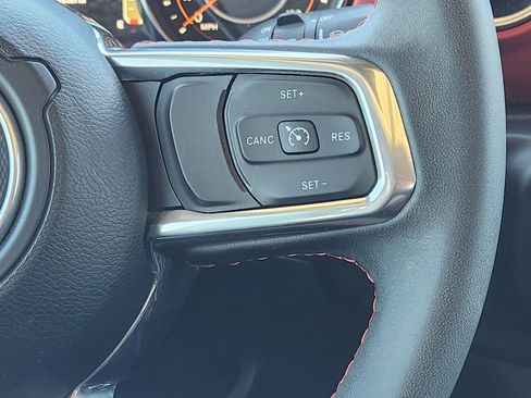 Used 2023 Jeep Wrangler Rubicon image 30