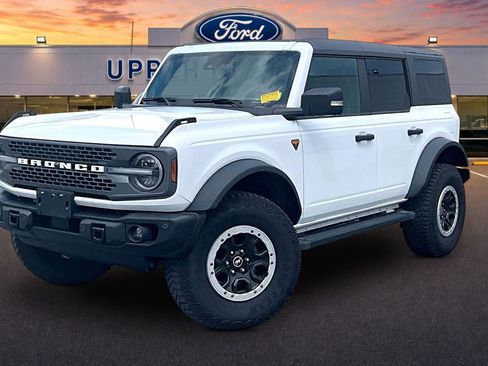 Used 2023 Ford Bronco Badlands AWD/4WD image 12