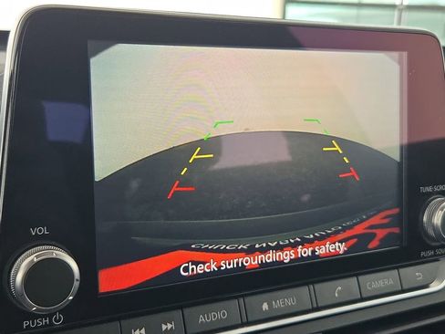 Used 2025 Nissan Altima 2.5 SV image 20