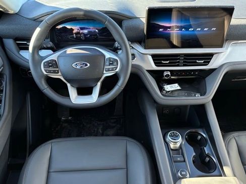 New 2026 Ford Explorer Active w/ Active Comfort Package image 15