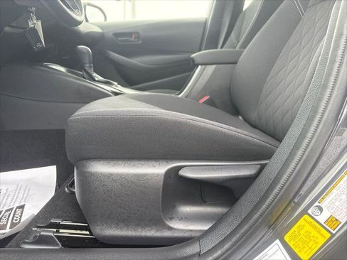 Certified 2025 Toyota Corolla LE image 18