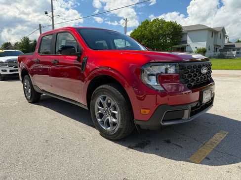 New 2026 Ford Maverick XLT w/ Equipment Group 301A AWD/4WD image 3