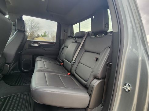Used 2025 Chevrolet Silverado 2500 LT AWD/4WD image 19