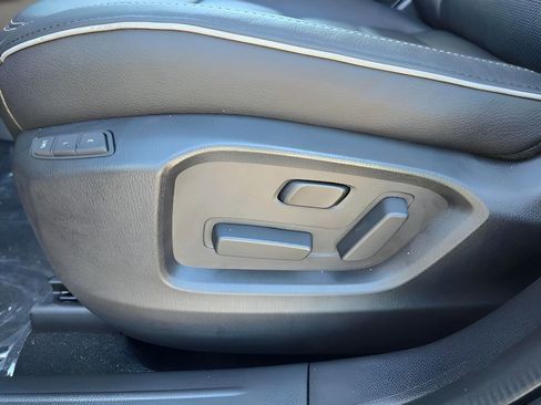 Used 2025 MAZDA CX-5 AWD 2.5 S w/ Premium Plus Pkg image 16