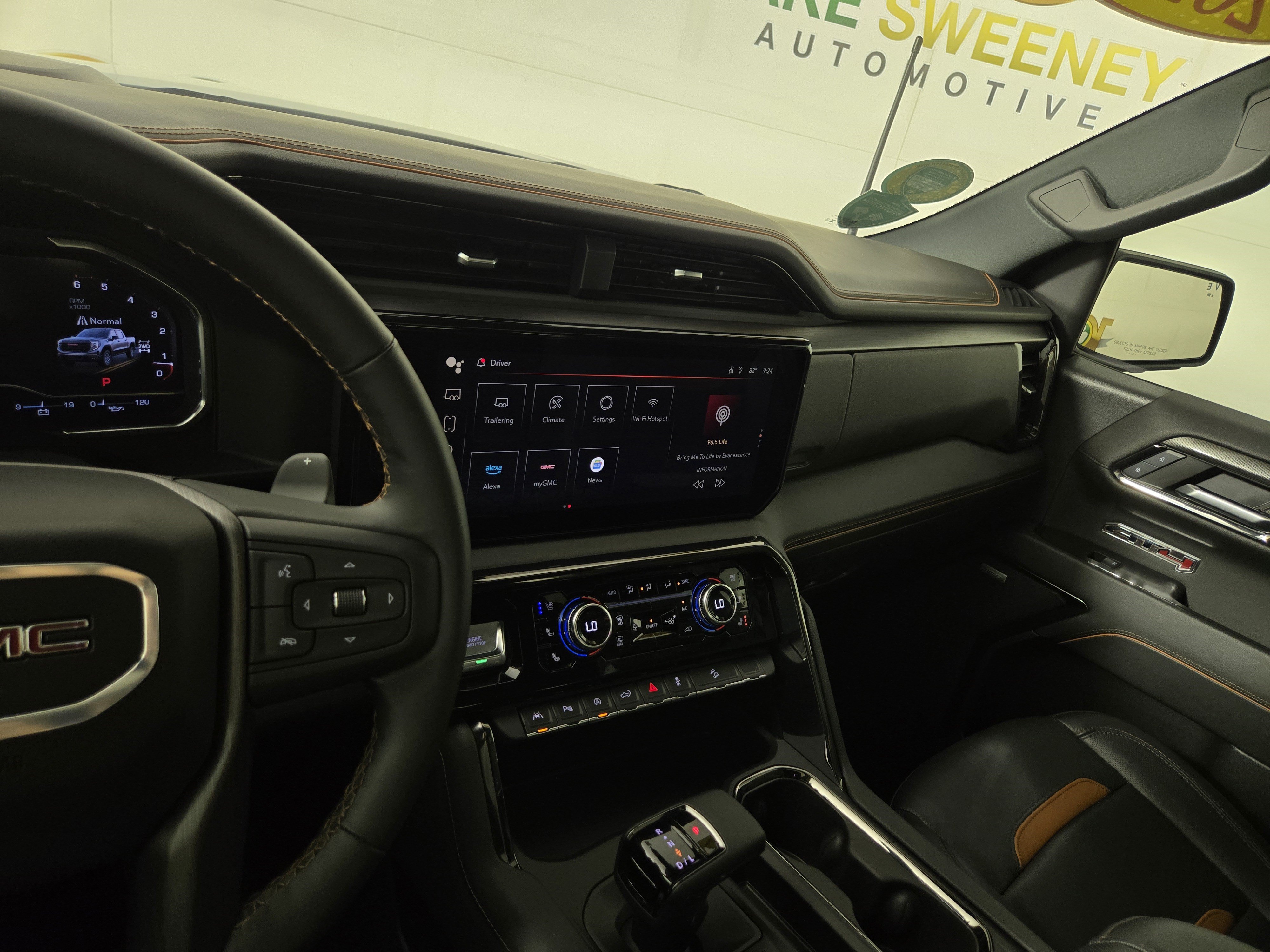 Used 2024 GMC Sierra 1500 AT4 w/ Technology Package AWD/4WD image 25