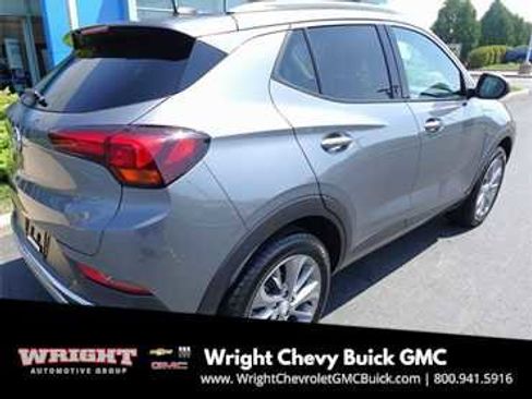 Used 2022 Buick Encore GX Essence w/ Experience Buick Package image 3