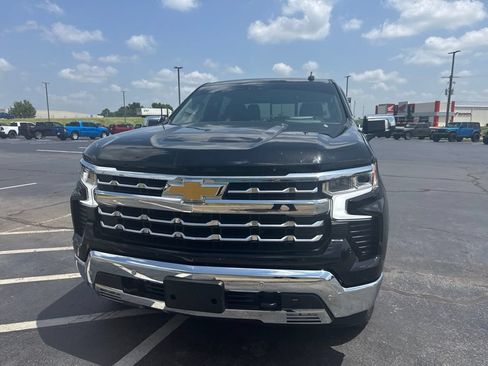 Used 2025 Chevrolet Silverado 1500 LTZ w/ LTZ Premium Package AWD/4WD image 2