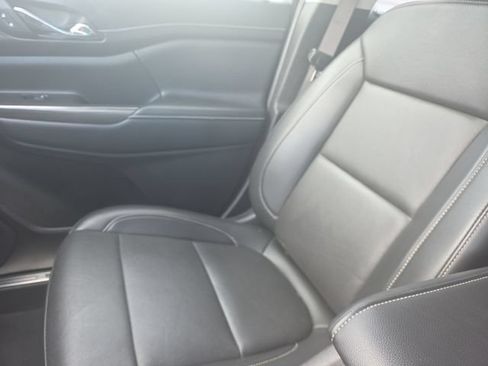 Used 2023 GMC Acadia SLT AWD/4WD image 12